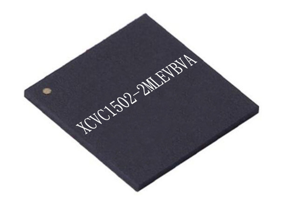 Array de portão programável de campo XCVC1502-2MLEVBVA Pacote BGA de IC lógico programável