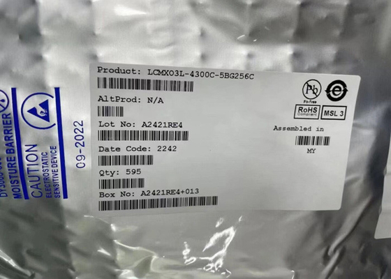 Arquivo de portão programável de campo LCMXO3L-4300C-5BG256C 4320LUTs MachXO3 IC lógico programável CSFBGA-256