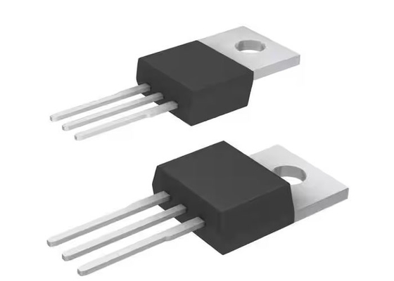N-canal através da microplaqueta do circuito integrado dos transistor IPP60R040S7XKSA1 do furo